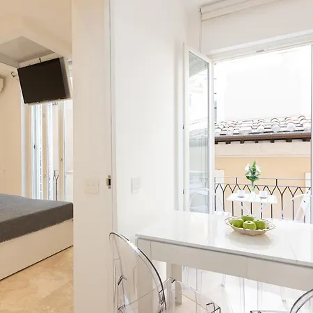 Amazing Cozy Piazza Venezia Apartment Rome